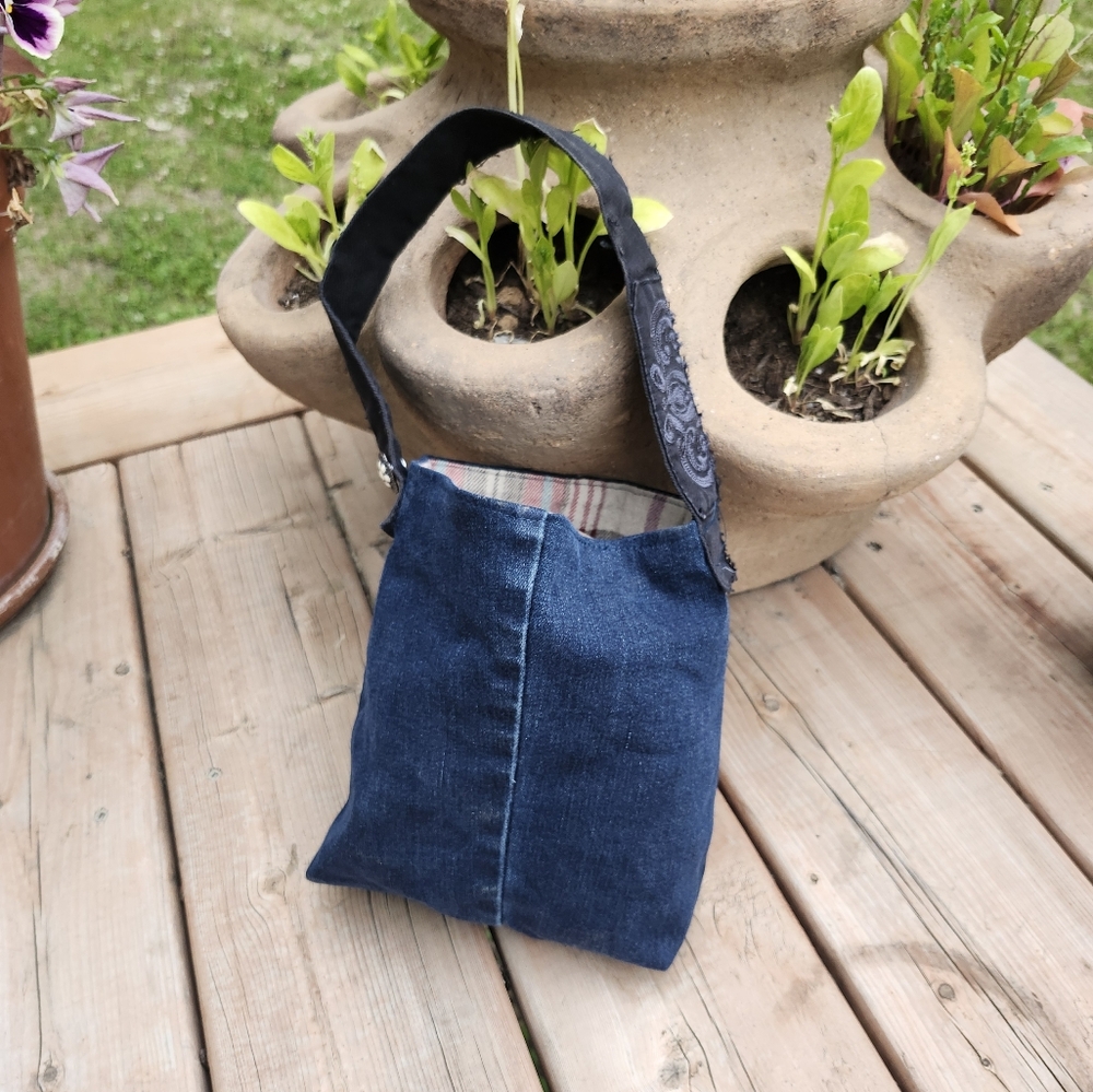 Small Denim Bag - Picture 2 of 4